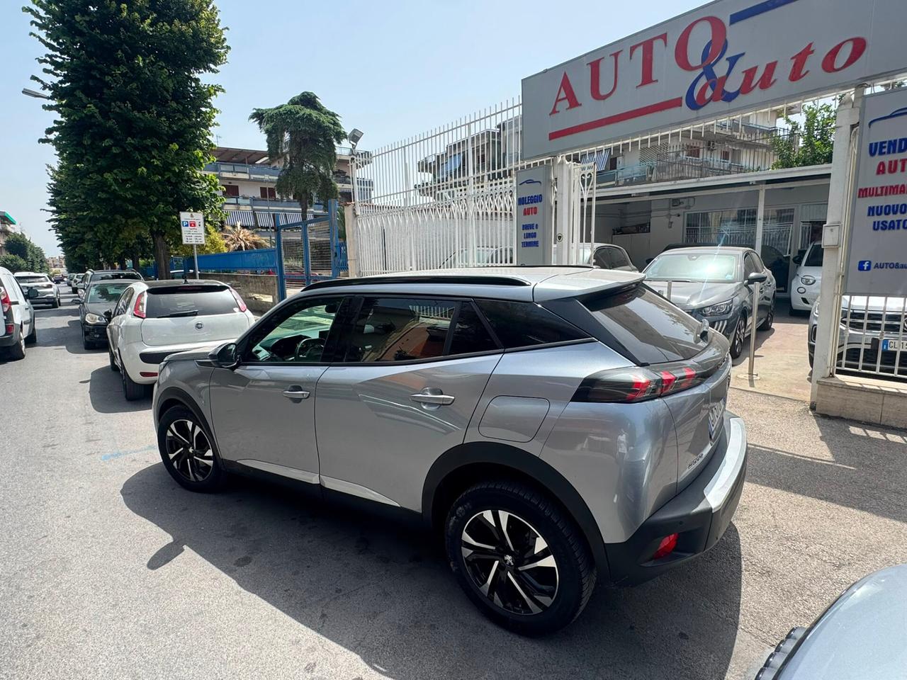 Peugeot 2008 BlueHDi 130 S&S EAT8 Allure