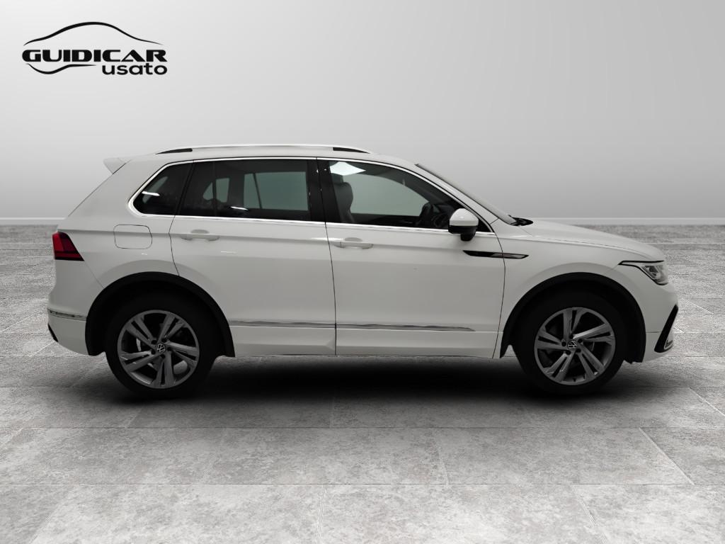 VOLKSWAGEN Tiguan II 2021 - Tiguan 2.0 tdi R-Line 4motion 150cv dsg