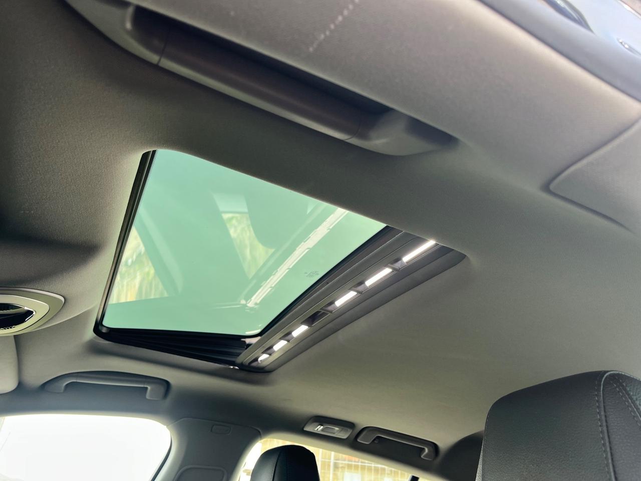 Porsche Panamera tetto apribile