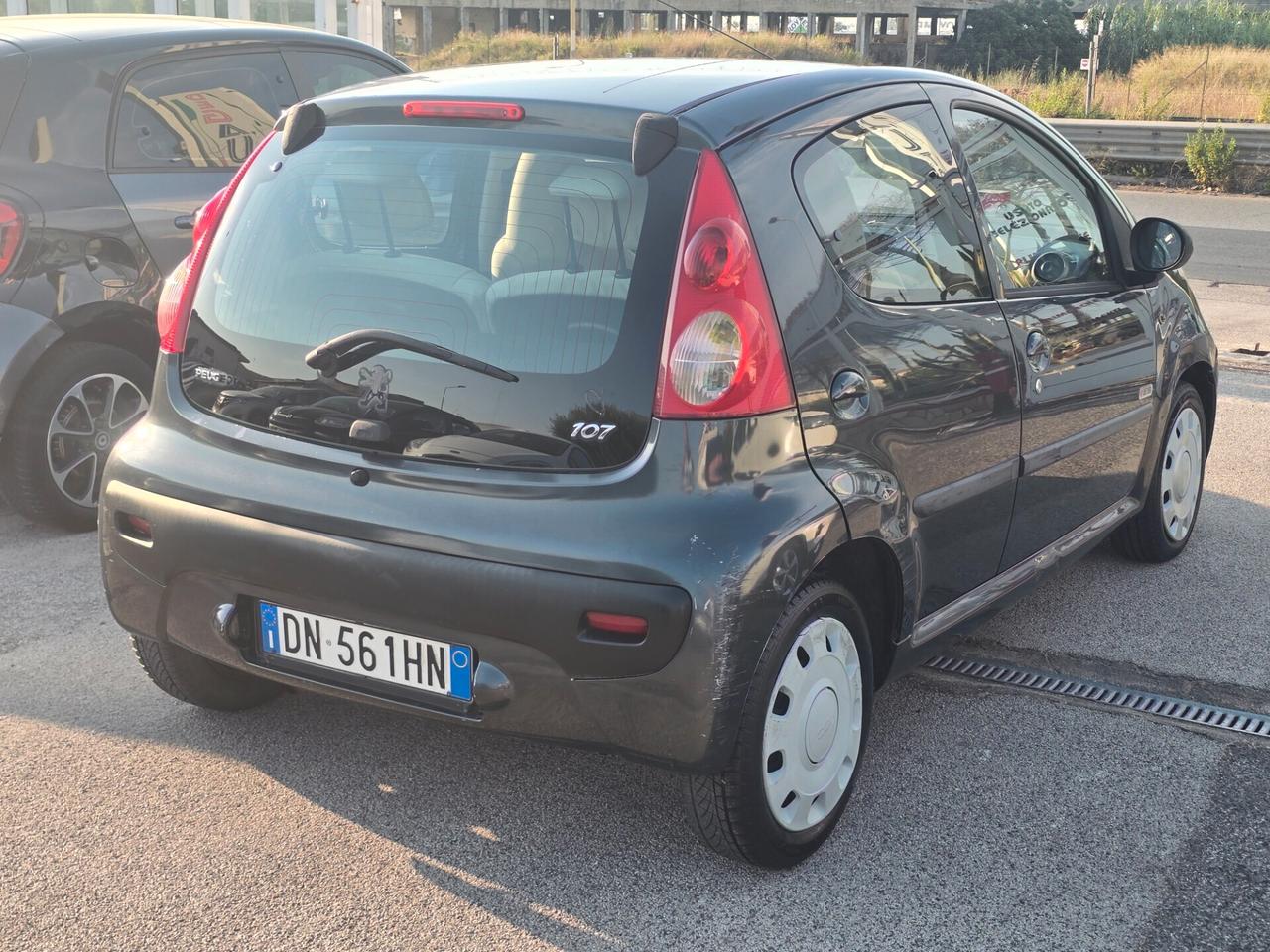 Peugeot 107 1.0 68CV 5p. Sweet Years
