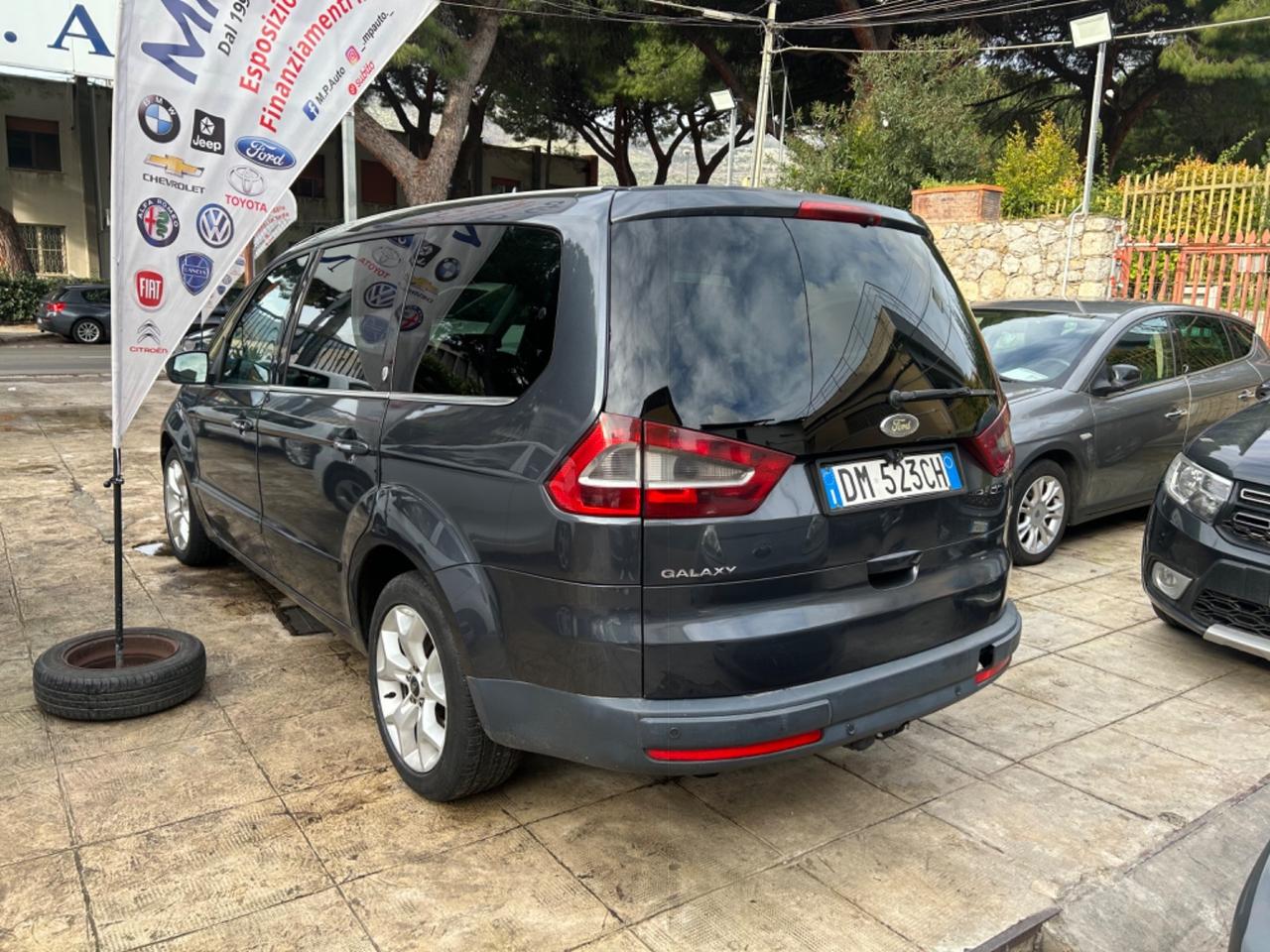 Ford Galaxy 2.0 TDCi 140 CV Ghia DPF