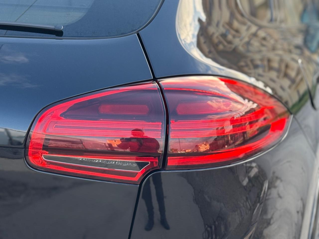 PORSCHE CAYENNE 3.0 D V6 250 CV PLATINUM FULL IVA ESPOSTA