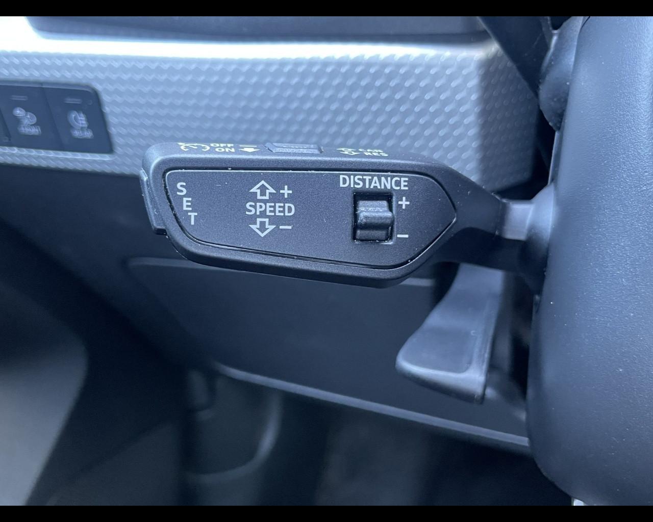 AUDI A1 2ª serie - A1 allstreet 30 TFSI S tronic Identity Contrast