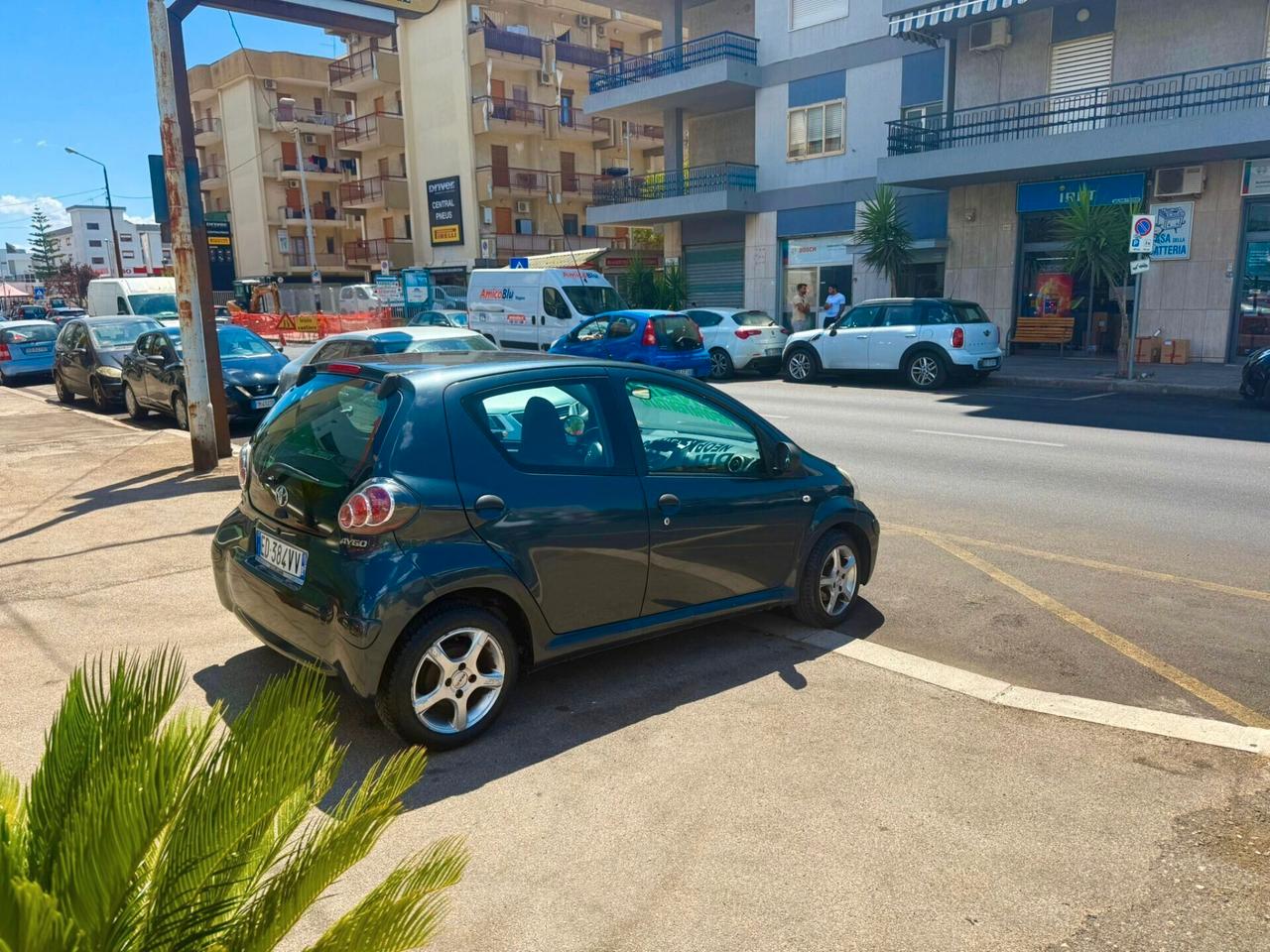 Toyota Aygo 1.0 12V VVT-i 5 porte Now - Anno 2011 -