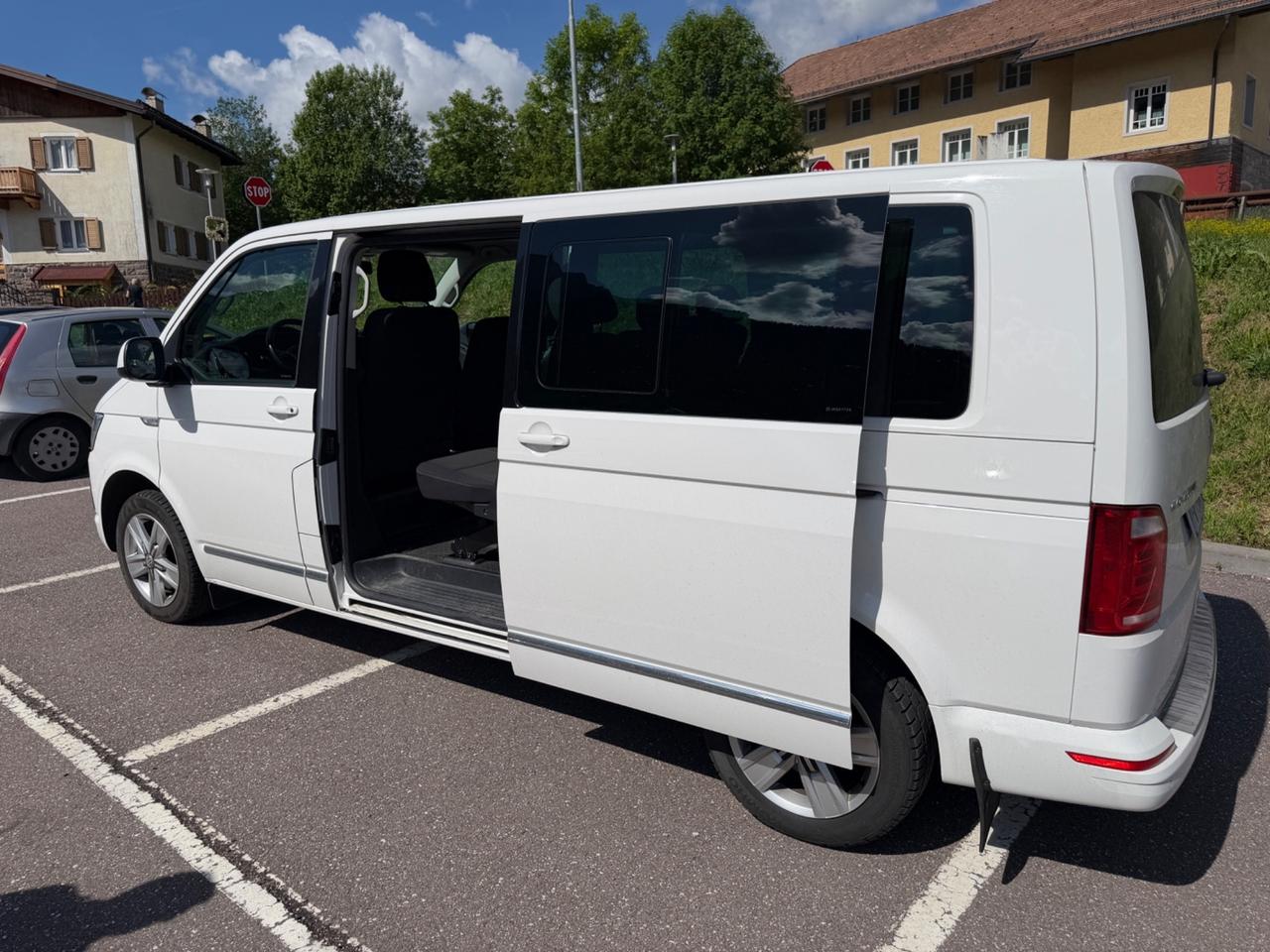 Minibus/ Caravelle 9 posti 4x4
