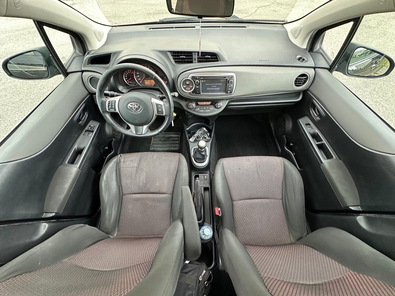 Toyota Yaris 1.3 Lounge (110.000KM!!) PREZZO 8490€