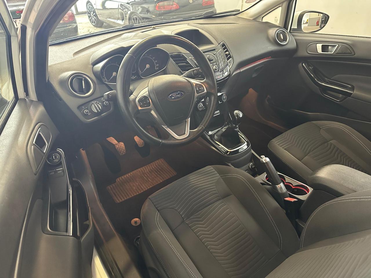 Ford Fiesta 1.0 EcoBoost 100CV Titanium Neopatentati
