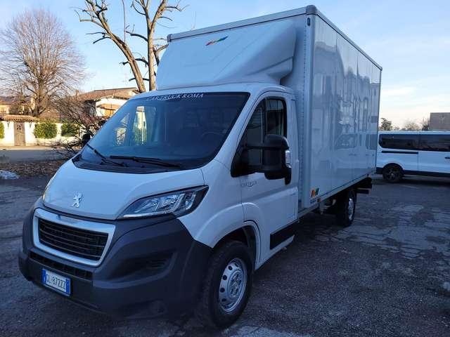 Peugeot Boxer 24990 + IVA 435 2.2 BLUEHDI 140 CV SPONDA