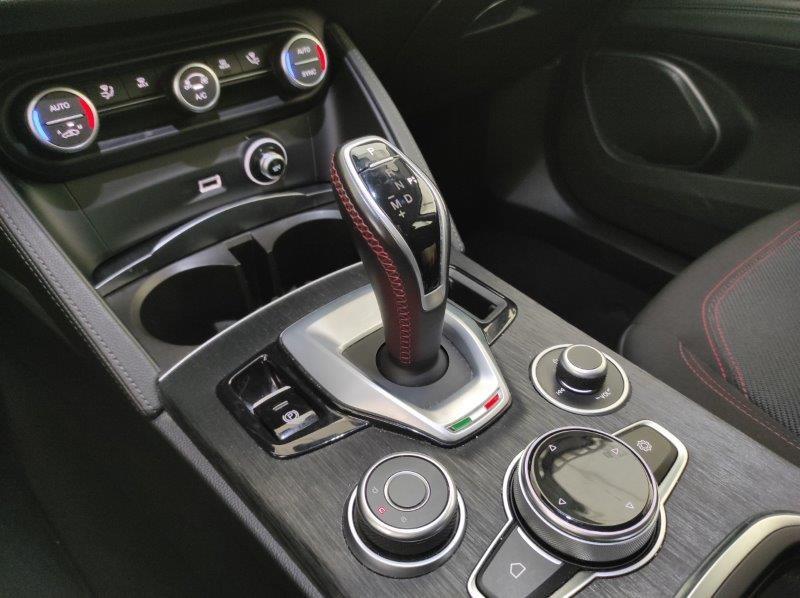ALFA ROMEO Stelvio - Stelvio 2.2 Turbodiesel 190 CV AT8 RWD Business