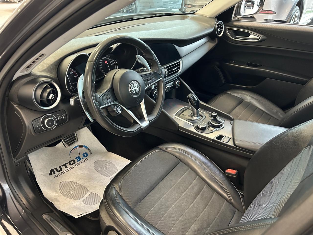Alfa Romeo Giulia 2.0 Turbo 200 CV AT8 Super