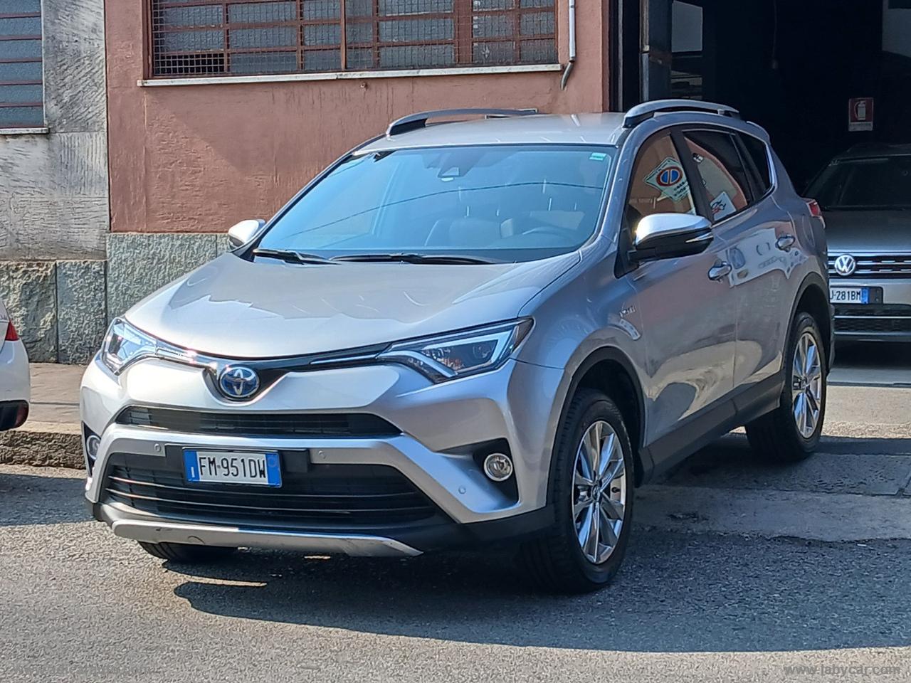 TOYOTA RAV4 2.5 Hybrid 2WD Lounge