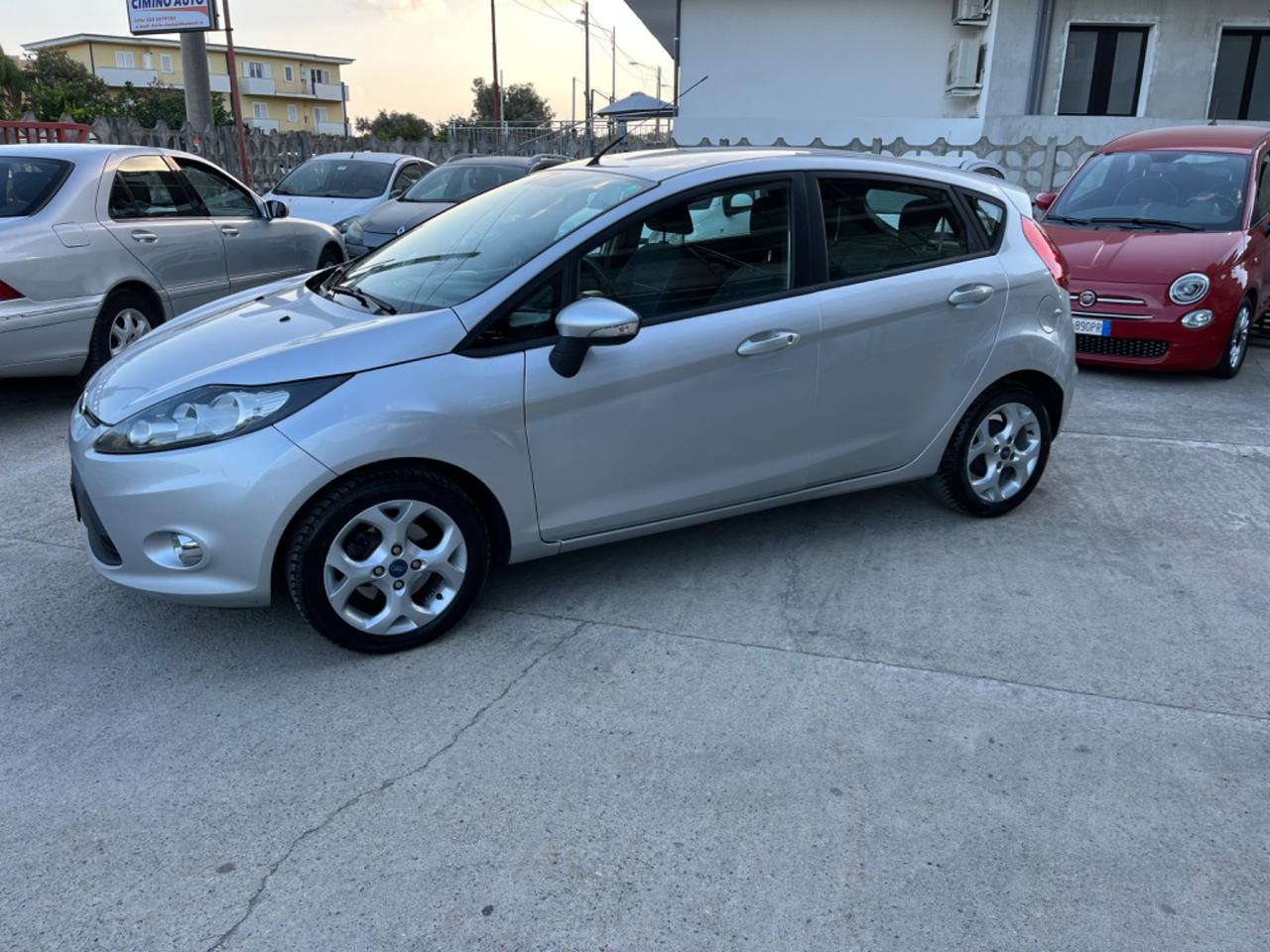 Ford Fiesta 1.4 TDCi 70CV 5 porte Titanium