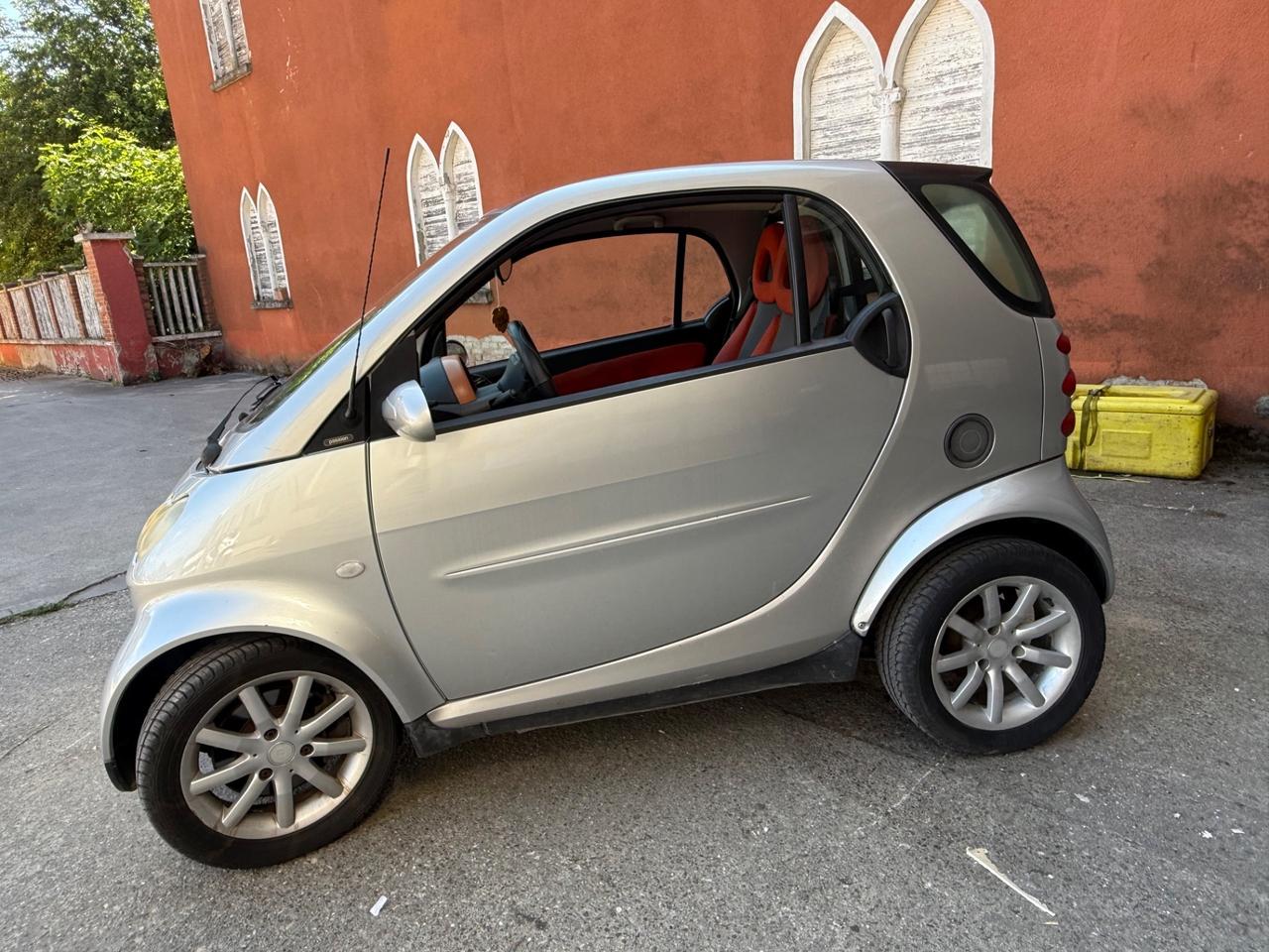 Smart ForTwo 700 coupé pure (37 kW)