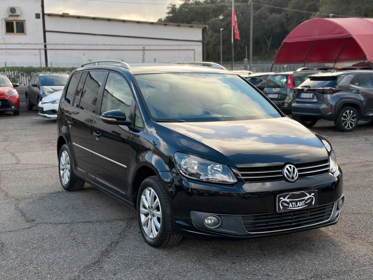 Volkswagen Touran 1.4 TSI DSG NO FINANZIAMENTO