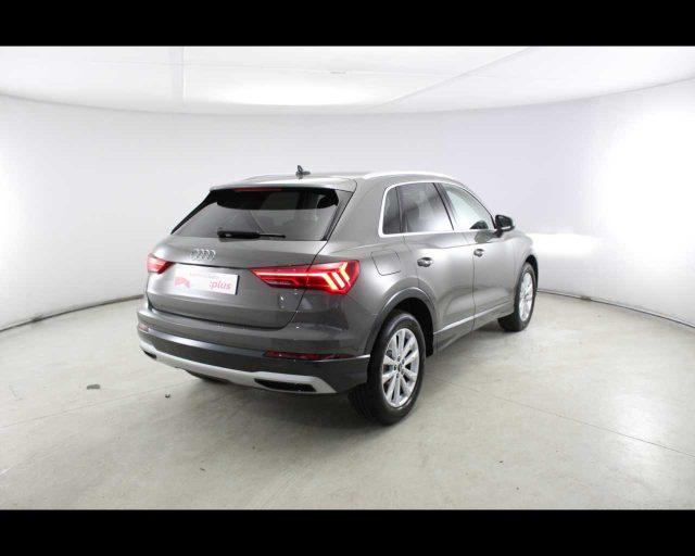 AUDI Q3 35 TDI S tronic Business Advanced