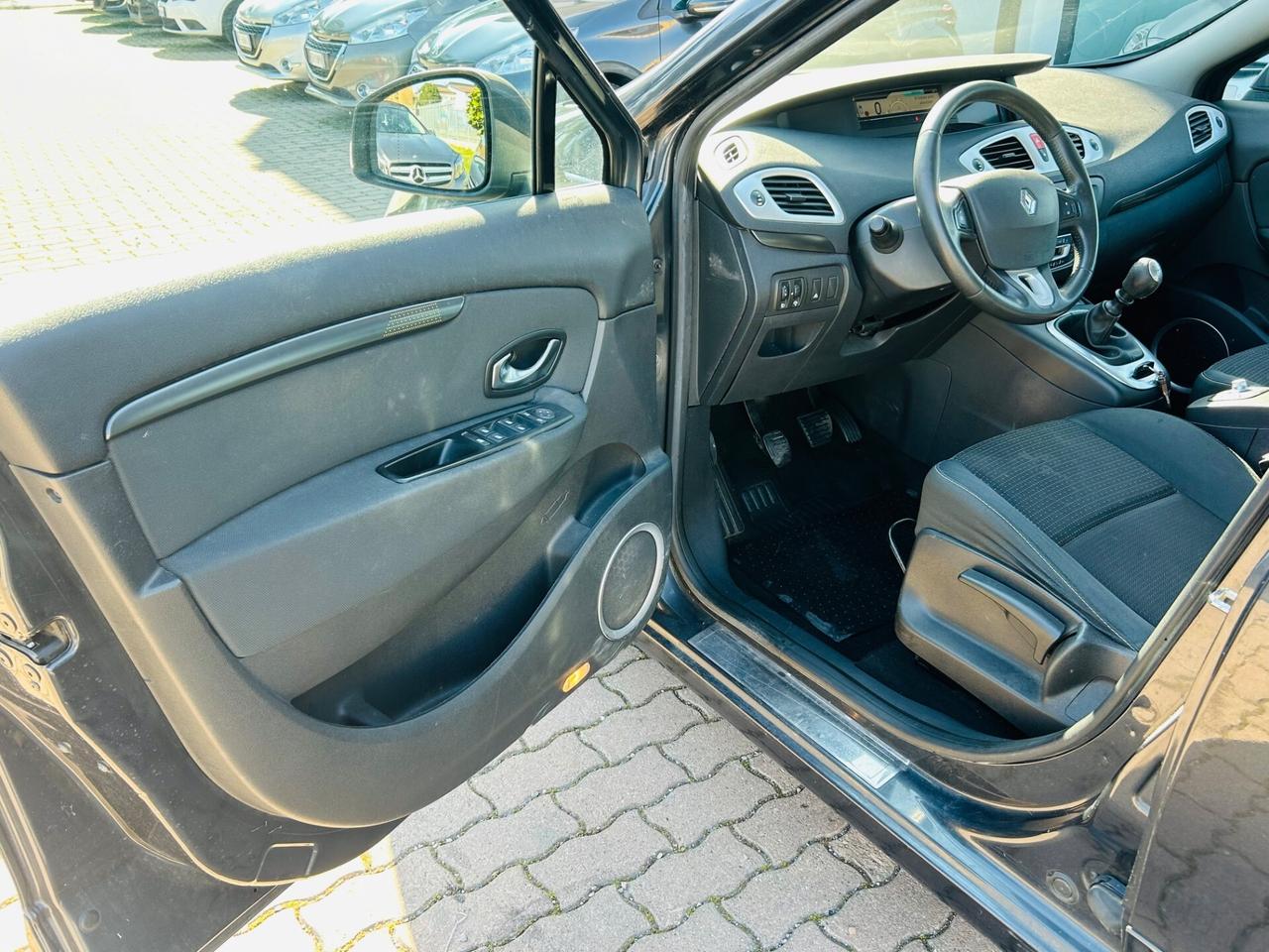 Renault Scenic Scénic X-Mod 1.5 dCi 110CV Luxe 7 POSTI