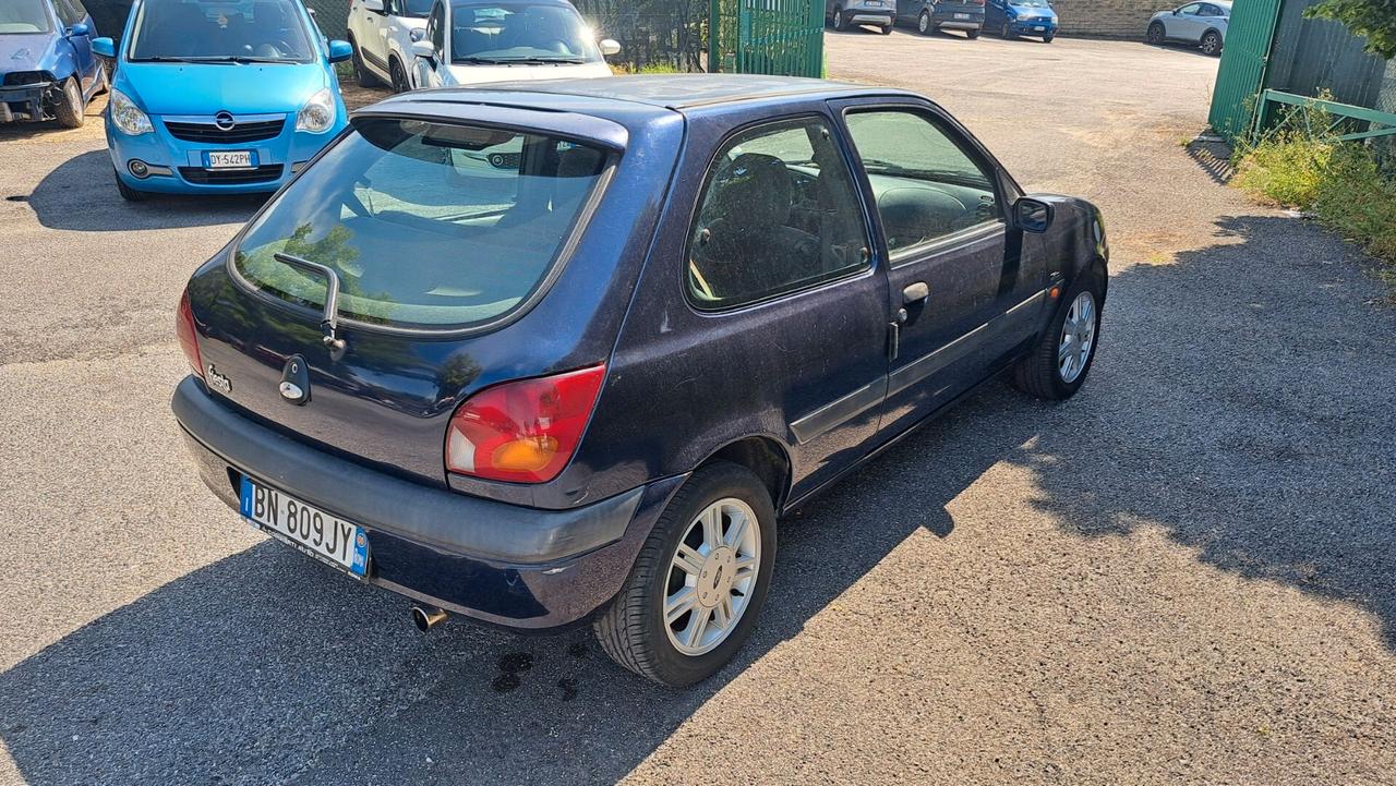 Ford Fiesta 1.2 BENZINA - 82500 KM
