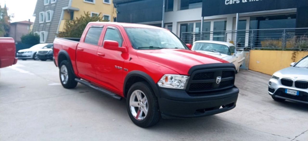 DODGE RAM 1500 4X4 V8 5.7 HEMI AUTOCARRO