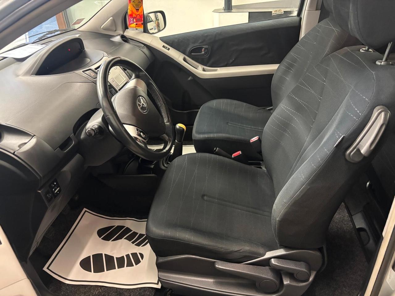 Toyota Yaris 1.3 3 porte