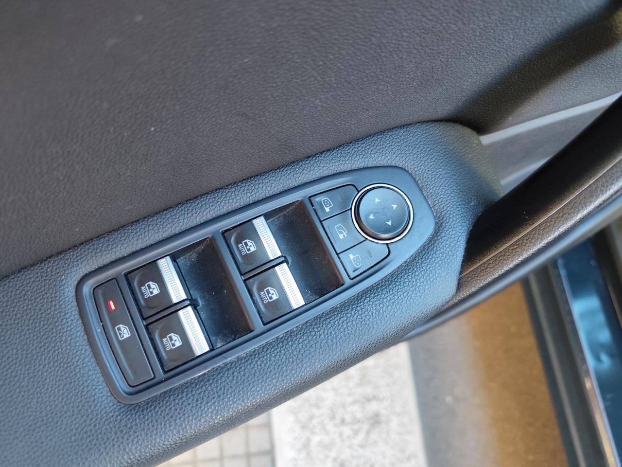 Renault Captur TCe 100CV GPL INTENS