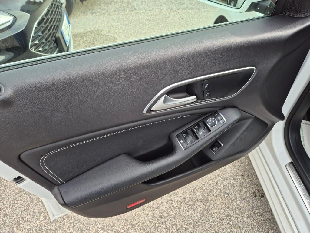 Mercedes CLA 180 d Automatic Sport