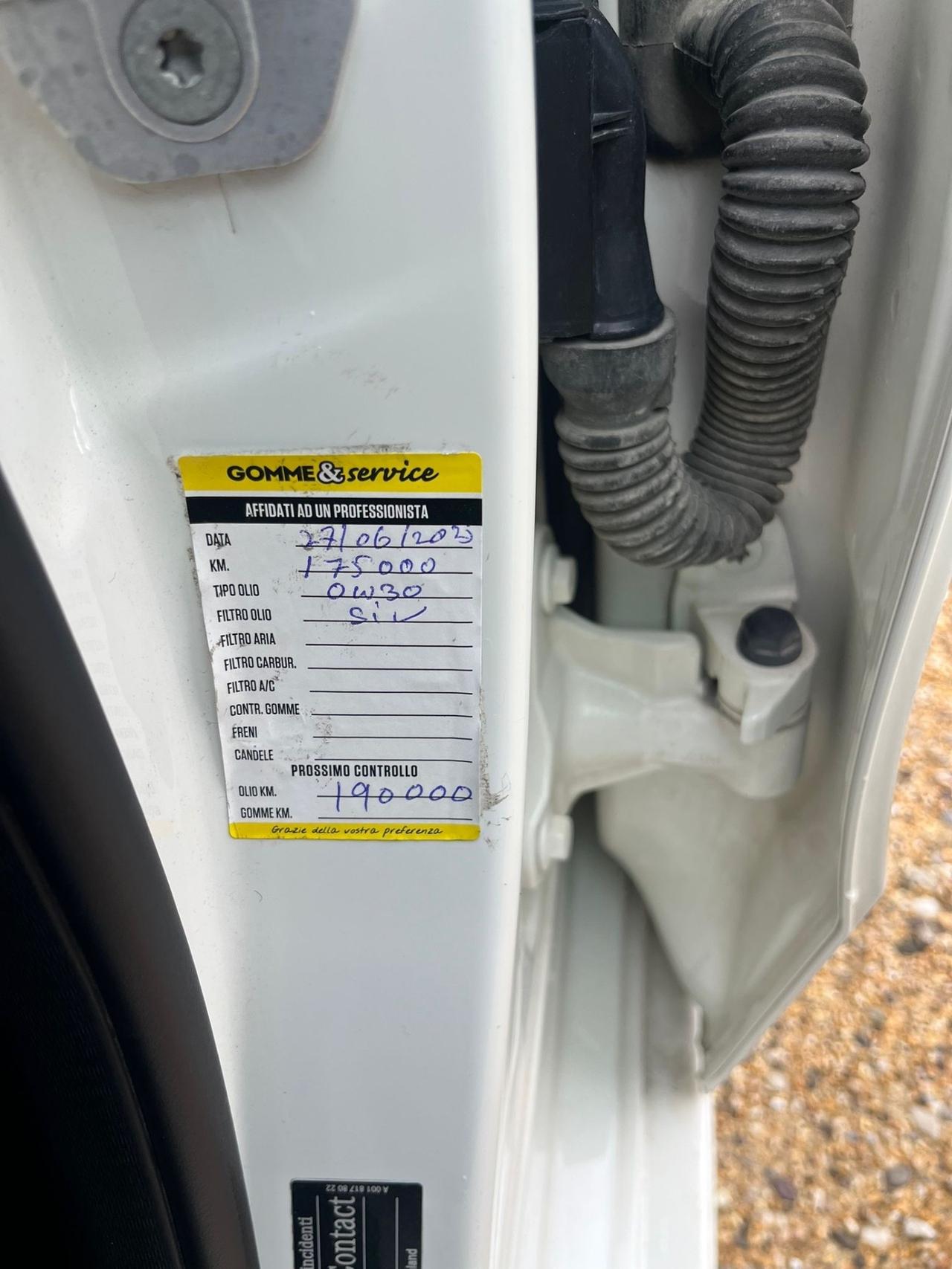 Mercedes-benz B 180 1.5 Diesel - Automatico - Neopatentati