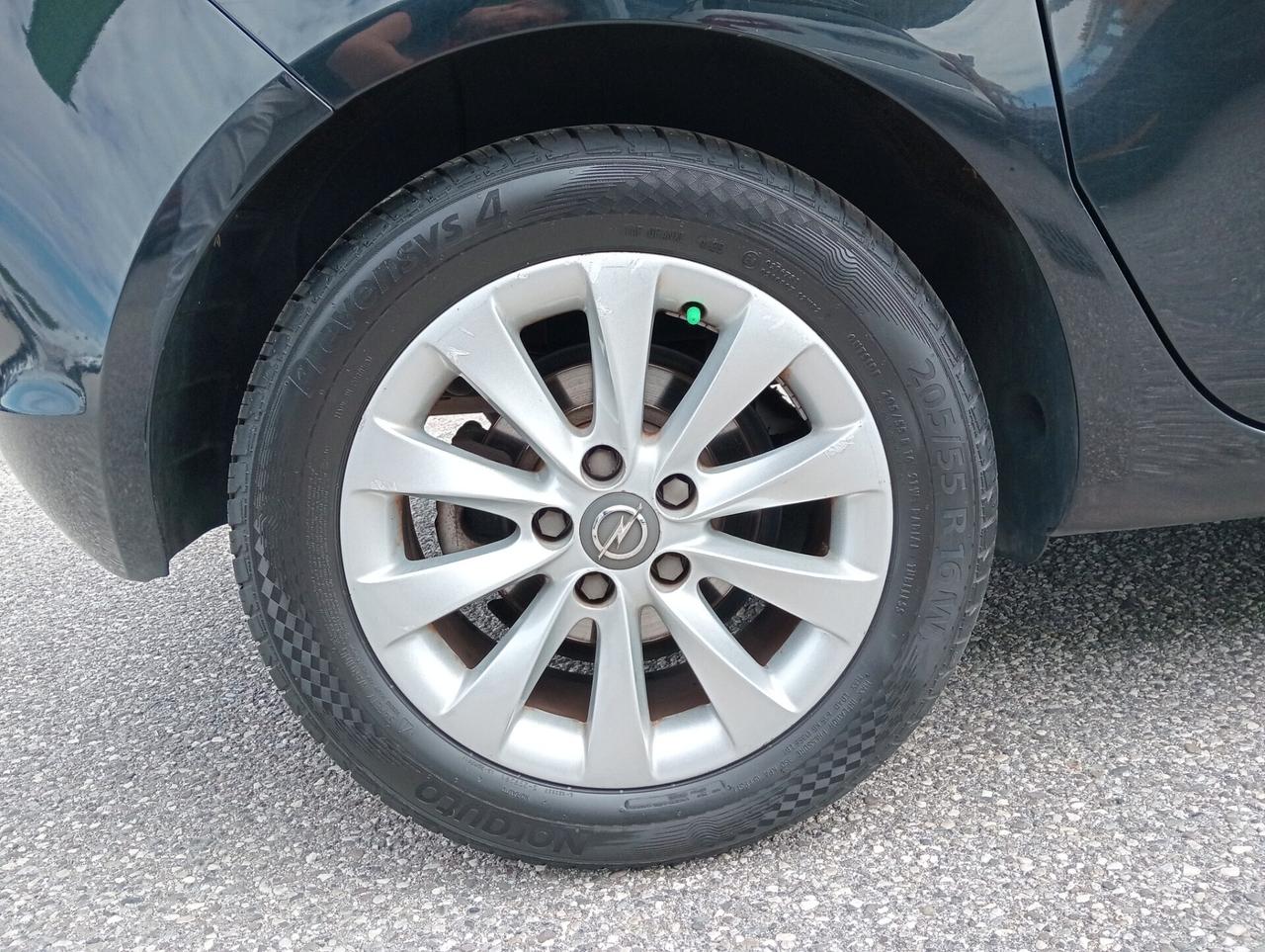 Opel Meriva 1.3CDTI 95CV ecoFLEX Cosmo OK NEOPATENTATI