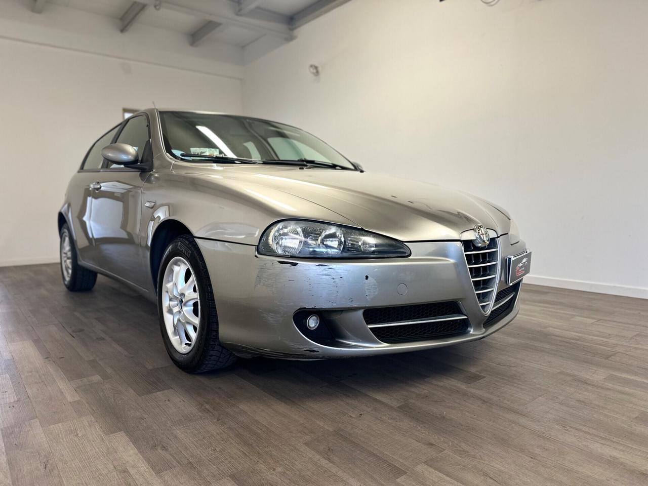 Alfa Romeo 147 1.6 16V TS 5P GPL