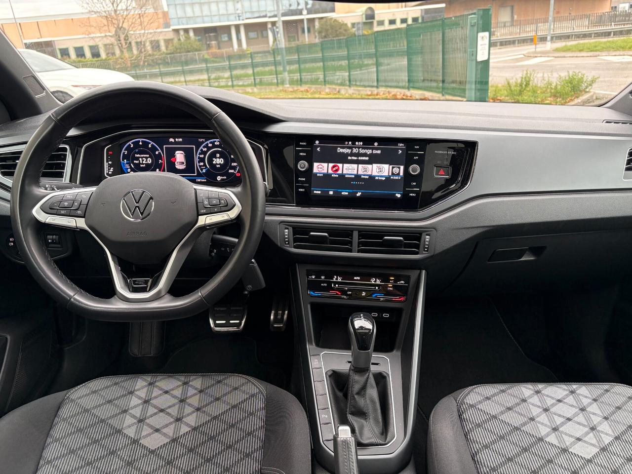 Volkswagen Taigo 1.0 TSI 110 CV DSG R-Line