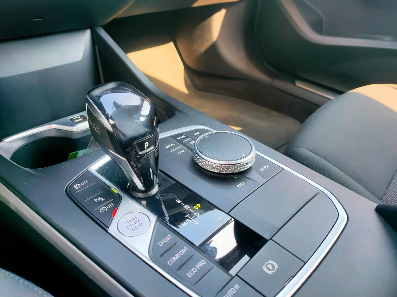 Bmw 116 116d 5p. Business Advantage NEOPATENTATI IVA DEDUCIBILE
