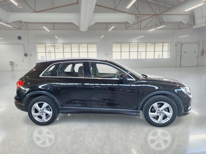 AUDI Q3 35 TDI S tronic Business Advanced