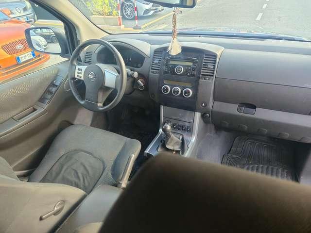 Nissan Pathfinder Pathfinder III 2010 2.5 dci XE