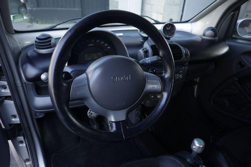 smart fortwo smart fortwo 700 cabrio Brabus 55KW ANNO 2005