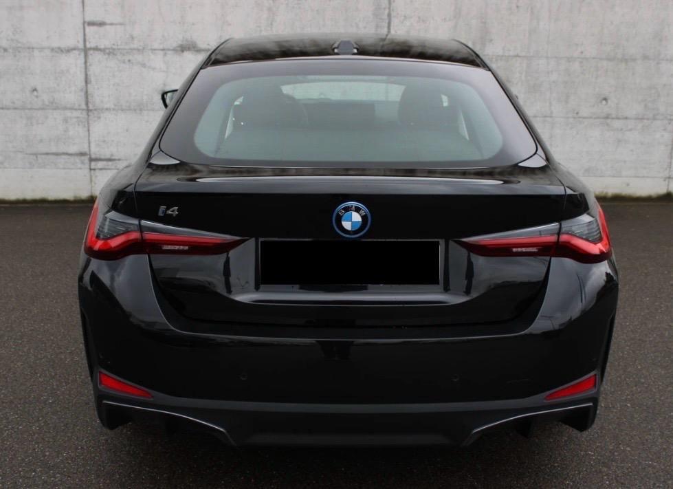 Bmw I4 35
