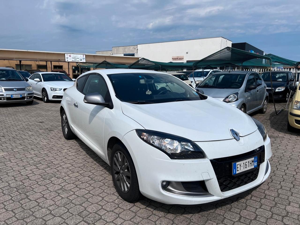 Renault Megane Mégane Coupé 1.5 dCi 110CV Start&Stop Energy GT Line