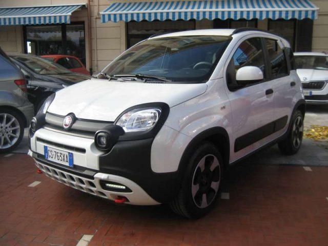 FIAT New Panda CROSS 1.0 FIREFLY S-S HYBRID