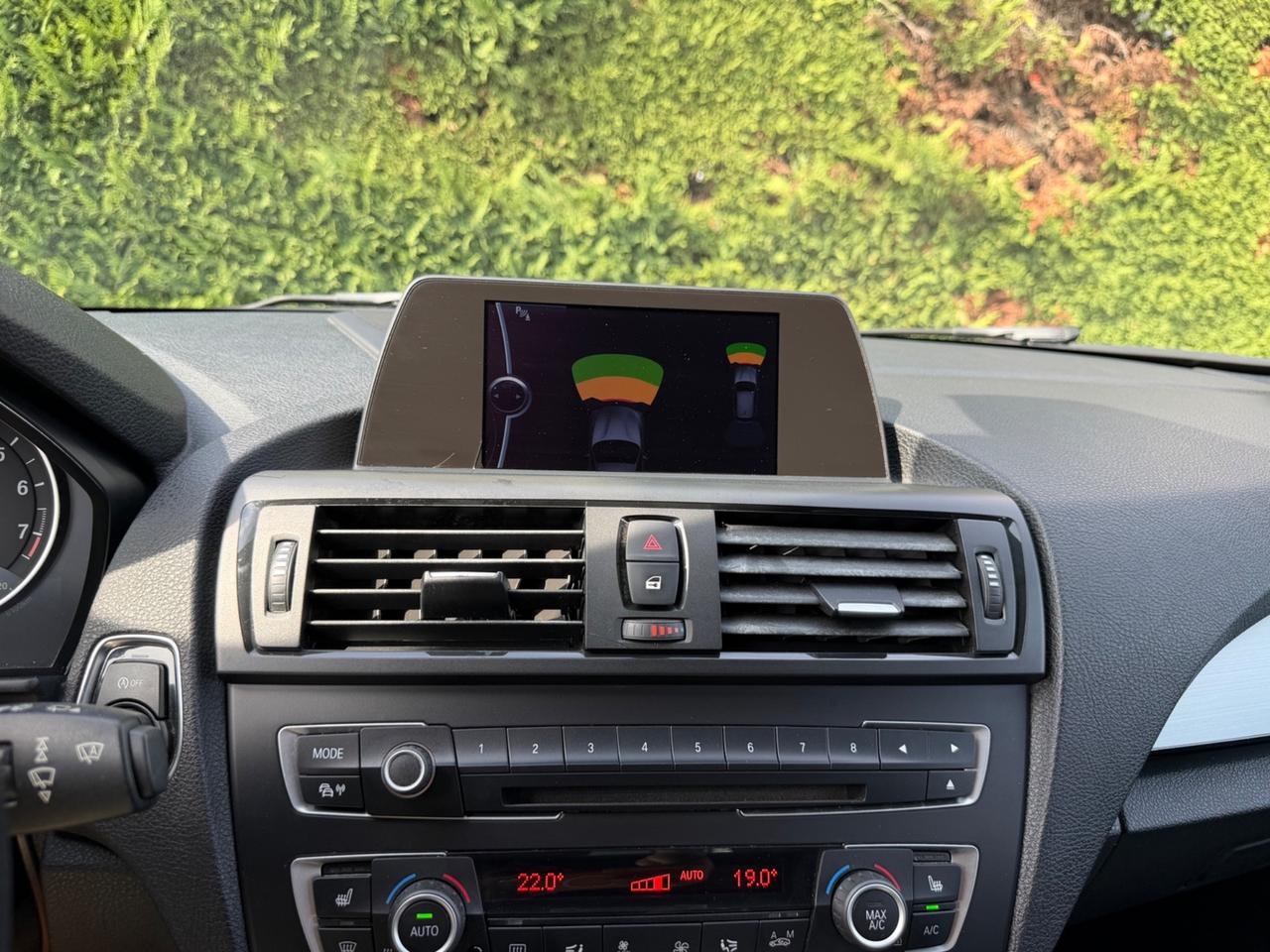 Bmw 118 118i 5p. Unique