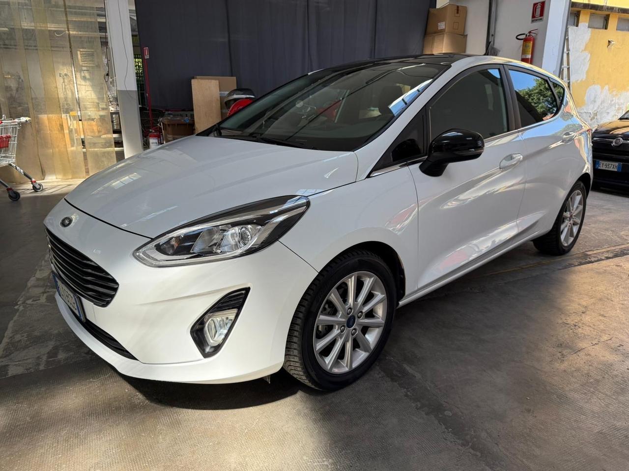 Ford Fiesta 1.5 TDCi 5 porte Euro 6 b neopatentati