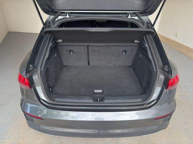 AUDI A3 Sedan 30 TDI S line edition