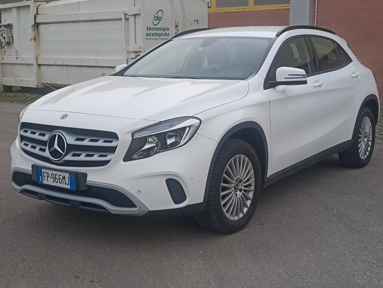 Mercedes-benz GLA 180 MERCEDES GLA 180 CDI 110cv 07/2018 KM 76.000 PROPIETARIO NAV/LED