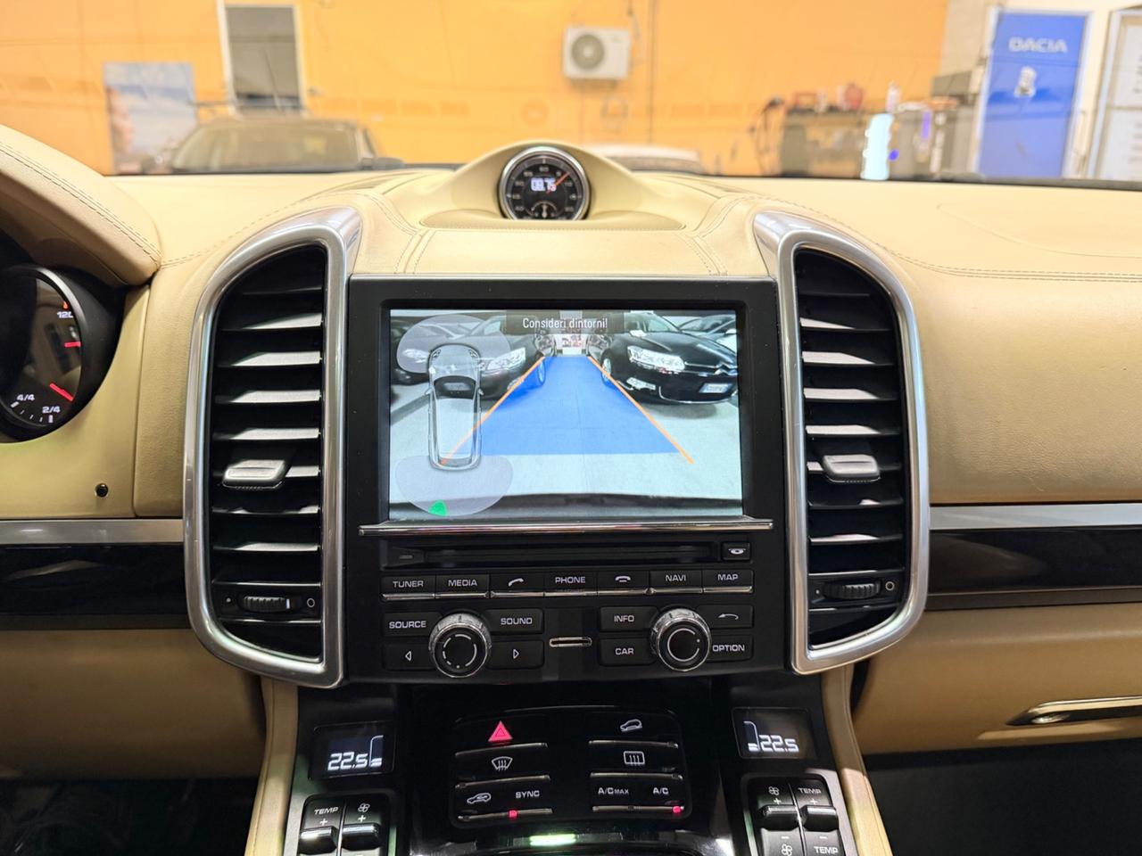 Porsche Cayenne 3.0 Diesel CHRONO TETTO