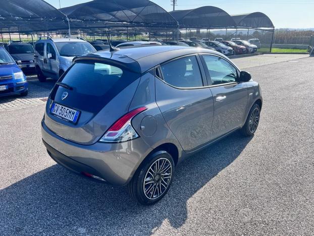 LANCIA Ypsilon 1.0 FireFly 5 porte S&S Hybrid Or
