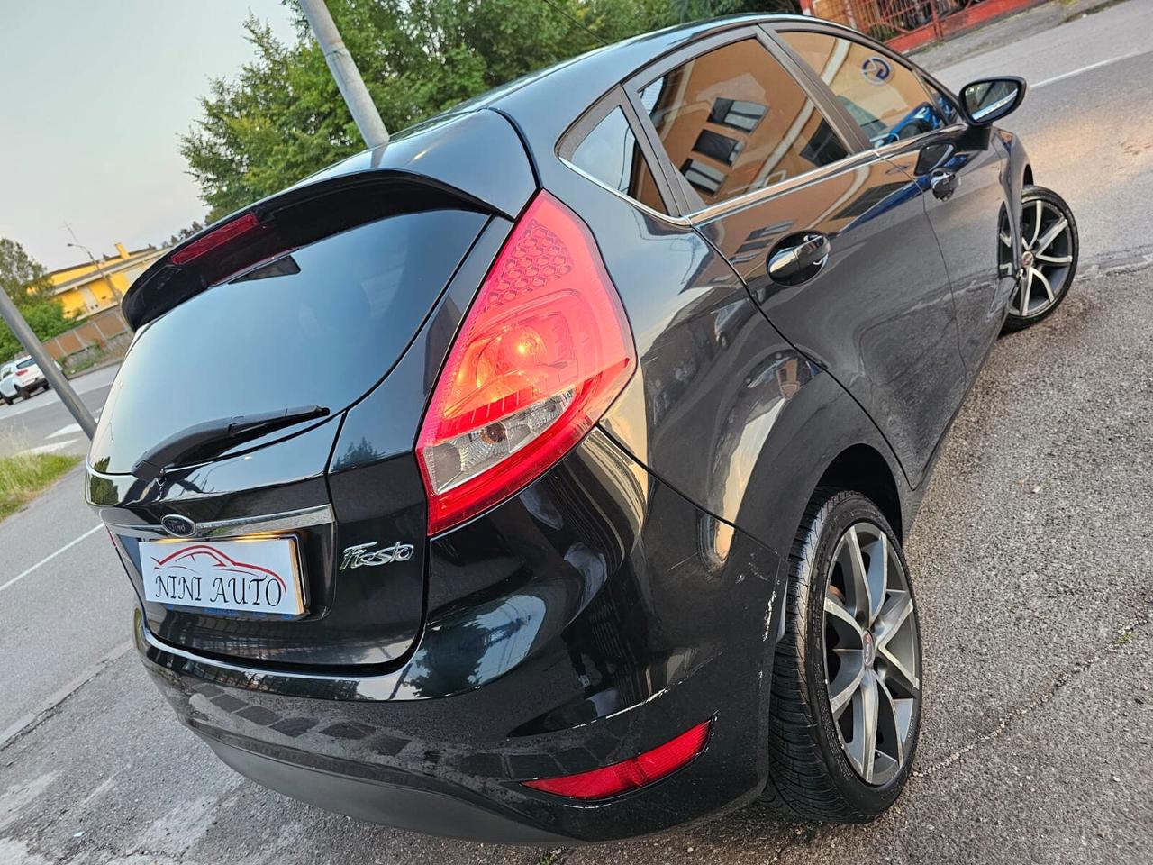 Ford Fiesta 1.2 82cv Titanium*Clima*Cerchi*Neopatentati
