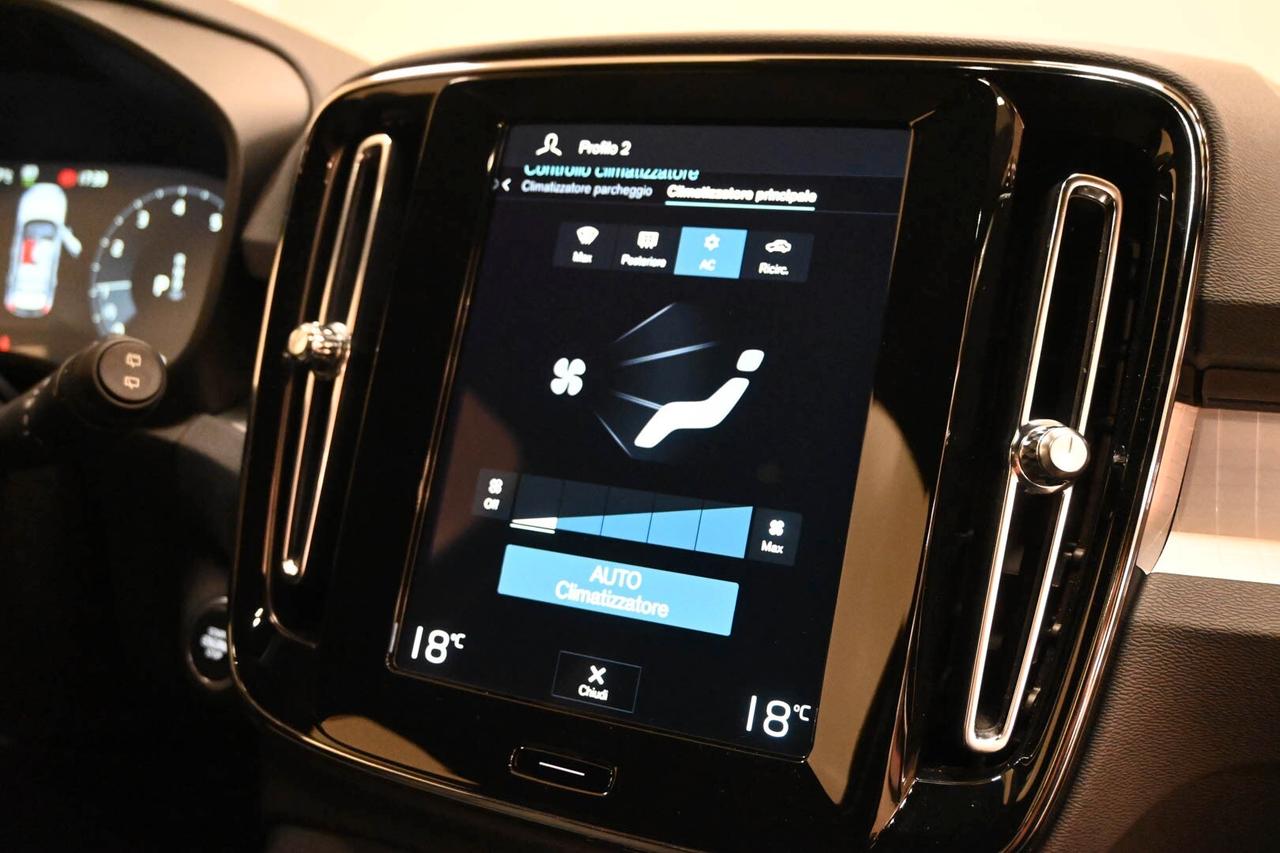 VOLVO XC40 (2017-->) XC40 T2 automatico Core