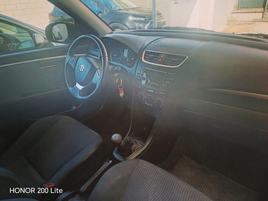 Suzuki Swift 1.2 VVT 4WD 5 porte B-Cool Start&Stop