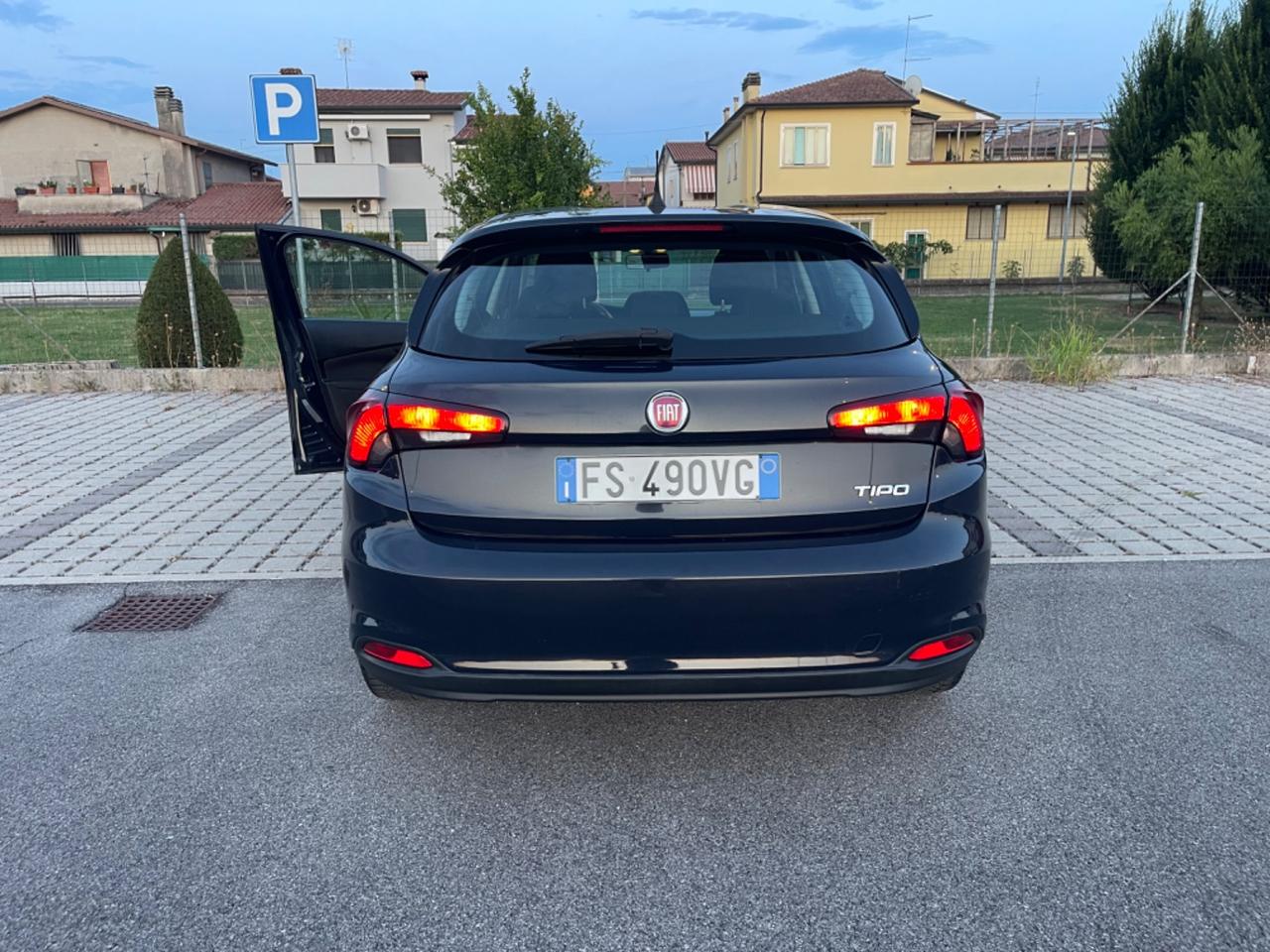 Fiat Tipo 1.6 Mjt S&S 5 porte Easy