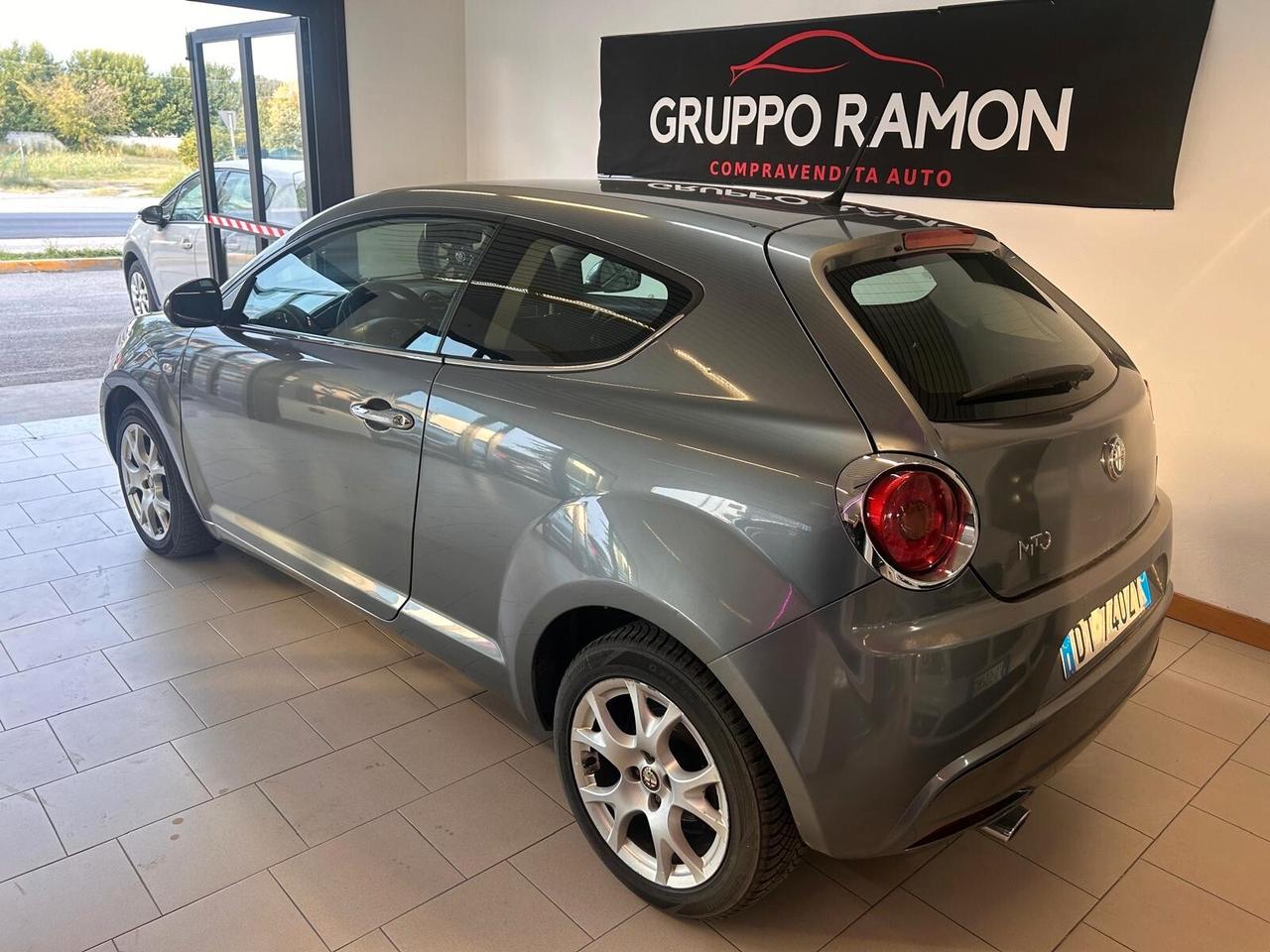 Alfa Romeo MiTo 1.6 JTDm 16V Distinctive Sport Pack