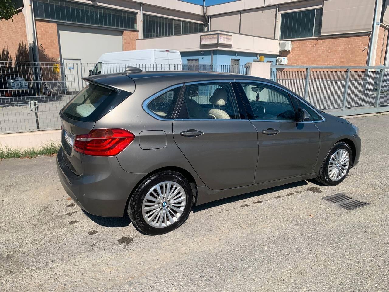 Bmw 2er Active Tourer 218d Advantage