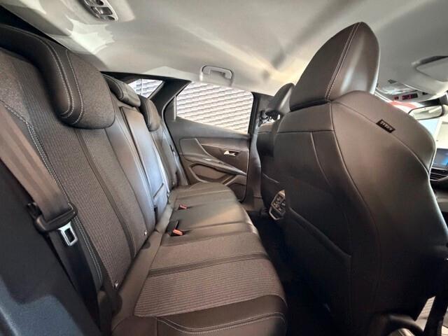 Peugeot 3008 BlueHDi 130 S&S Allure 2021