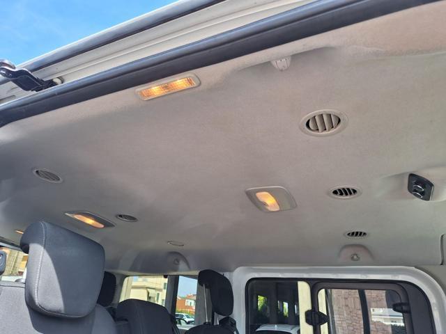 FORD Tourneo Custom 2.0 TDCi 130CV PC 8posti - UNIPRO TAGLIANDATA